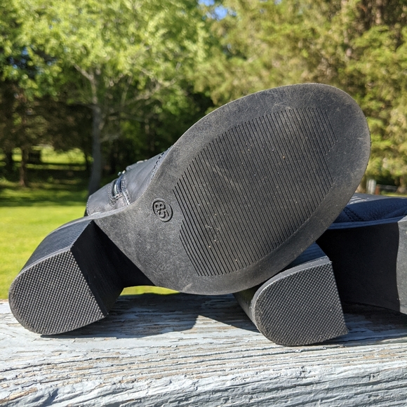 ✨❌SOLD❌✨Faux Leather Open Toe Booties - Picture 8 of 8